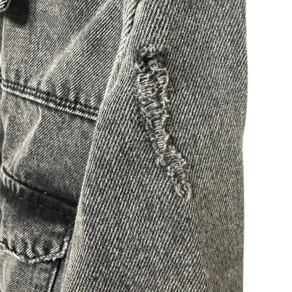Zara Men’s distressed black Denim button down Overshirt. Size XL - Picture 3 of 7